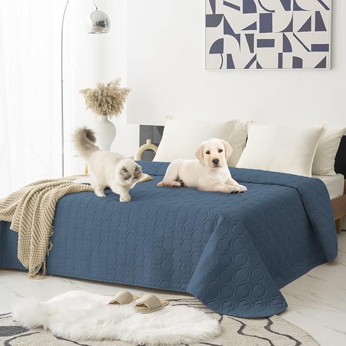 Waterproof and Anti-Slip Dog Bed Cover and Pet Blanket Sofa Pet Bed Mat ，car - Image 7
