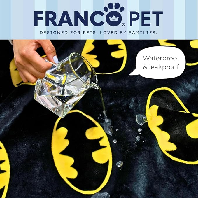 Franco Pet Batman DC Comics Bat Shield Logo XL Oversized Super Soft Cozy - Image 4