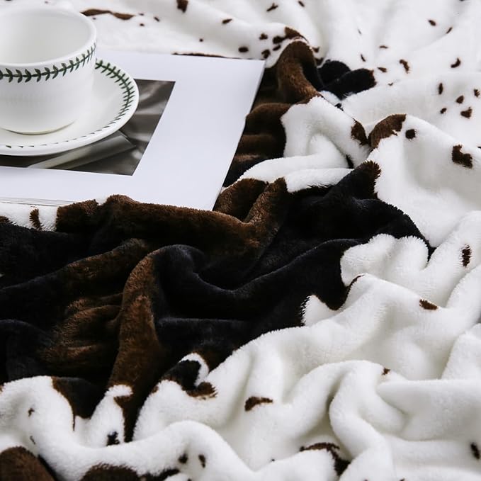 Bnuitland Cute Cow Printed Fleece Flannel Throw Blanket, Super Soft 300 GSM - Image 7