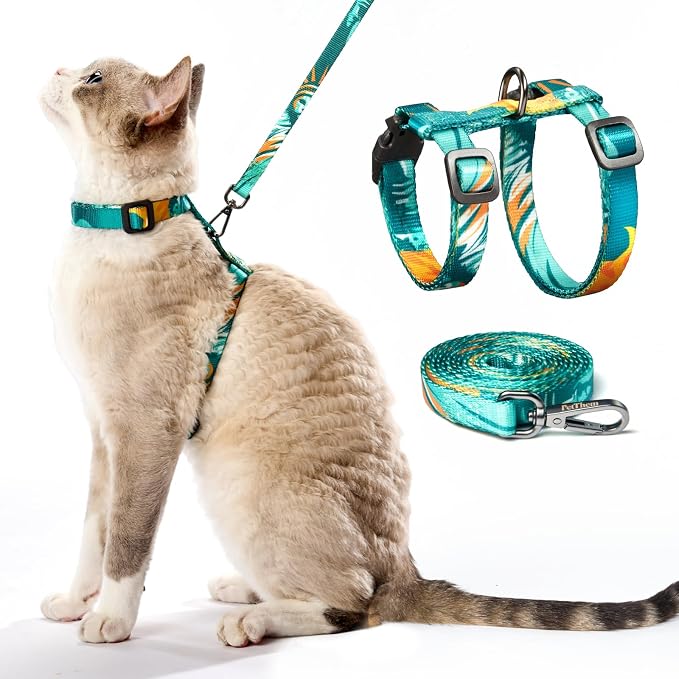 Cat Harness and Leash Set by PetThem