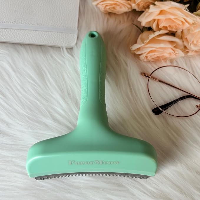 Pet Deshedding Tool with Curve Blade, Cat Grooming Brush, Tight V-shaped Teeth - Image 8