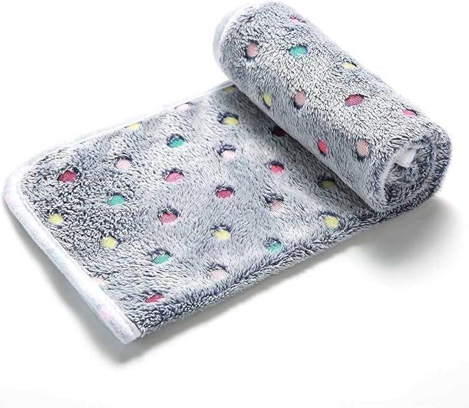 1 Pack 3 Blankets Super Soft Cute Dot Pattern Pet Blanket Flannel Throw - Image 4