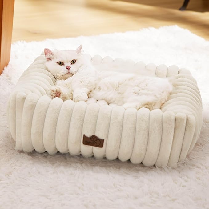 Bedsure ComfyFleece™ Cute Dog Bed by BEDSURE