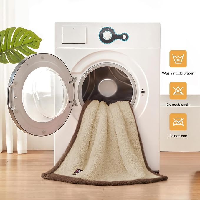 Luciphia Waterproof Pet Blanket - Image 5