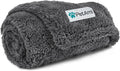 PetAmi Fluffy Waterproof Dog Blanket by PetAmi