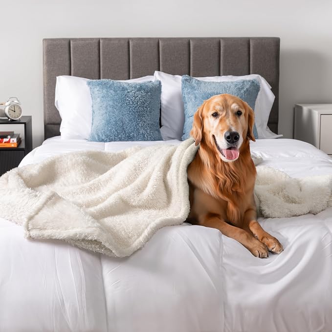 PetAmi Fluffy Soft Dog & Cat Blanket, Sherpa Fleece, Calming Pet Blanket Throw - Image 3