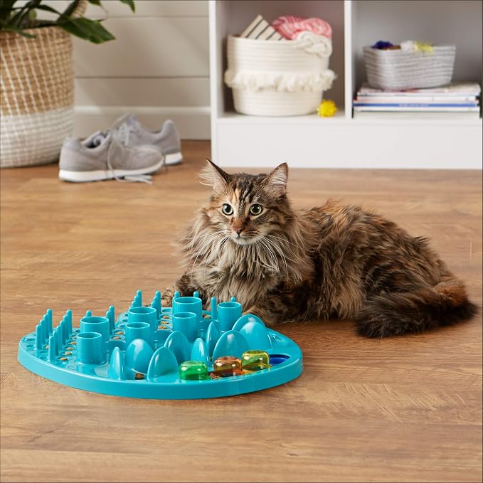Amazon Basics Pet Activity Center and Feeder, 13.4 X 2.4 X 14.7 Inches - Image 5