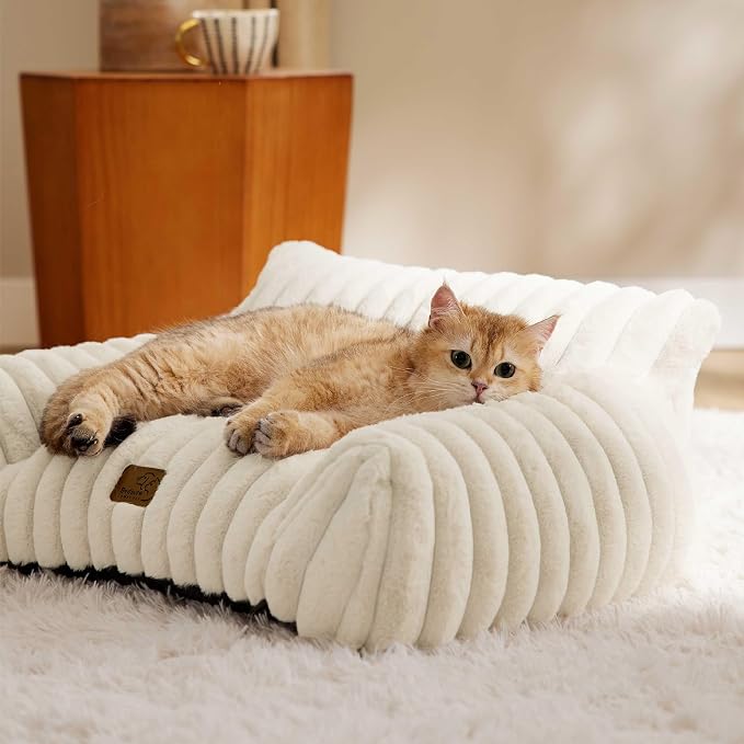 Bedsure ComfyFleece™ Cute Cat Couch - Image 9
