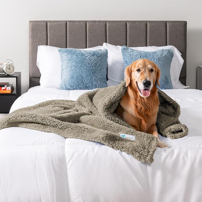 PetAmi Fluffy Waterproof Dog Blanket - Image 5
