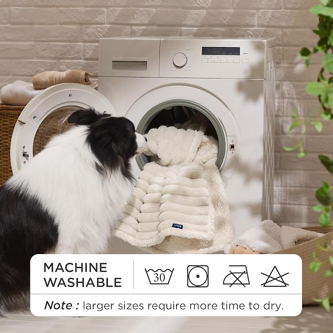 Bedsure ComfyFleece™ Waterproof Dog Blankets - Image 8