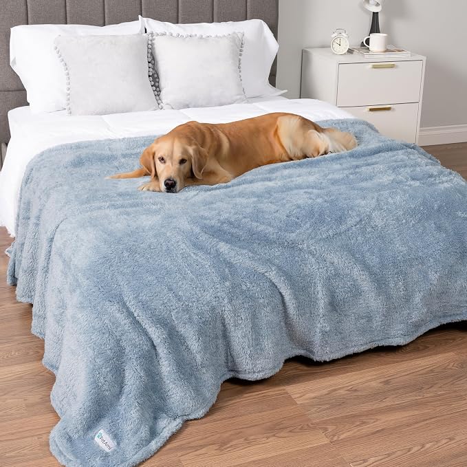 PetAmi Fluffy Soft Dog & Cat Blanket, Calming Pet Blanket Throw by PetAmi