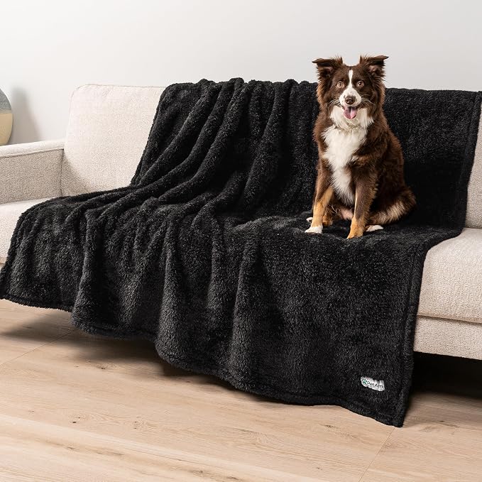 PetAmi Fluffy Waterproof Dog Blanket - Image 3