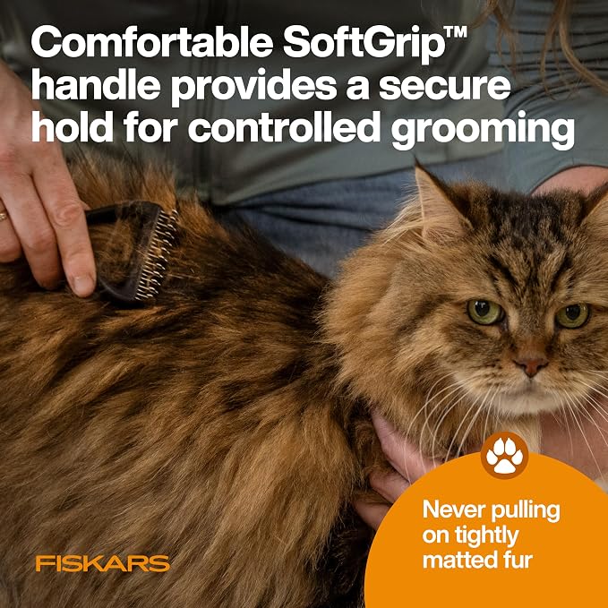 Fiskars Pet, Cat and Dog Brush, Fine Bristles & SoftGrip Handle - Image 5