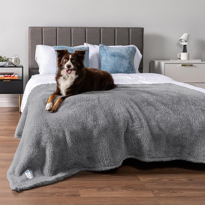 PetAmi Fluffy Waterproof Dog Blanket - Image 3