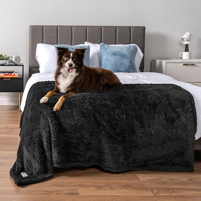 PetAmi Fluffy Waterproof Dog Blanket - Image 3